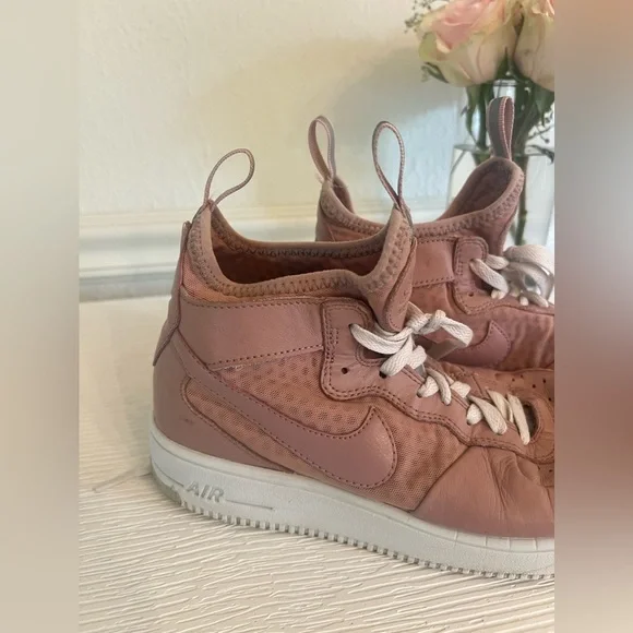 Nike W Air Force 1 Ultraforce Mid Womens
864025-600, Pink size 8 - Picture 7 of 7